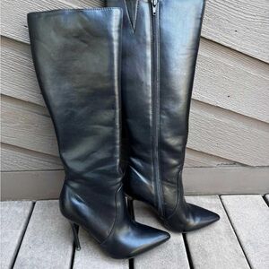 Le Chateau Black Heeled Boots Timeless Design